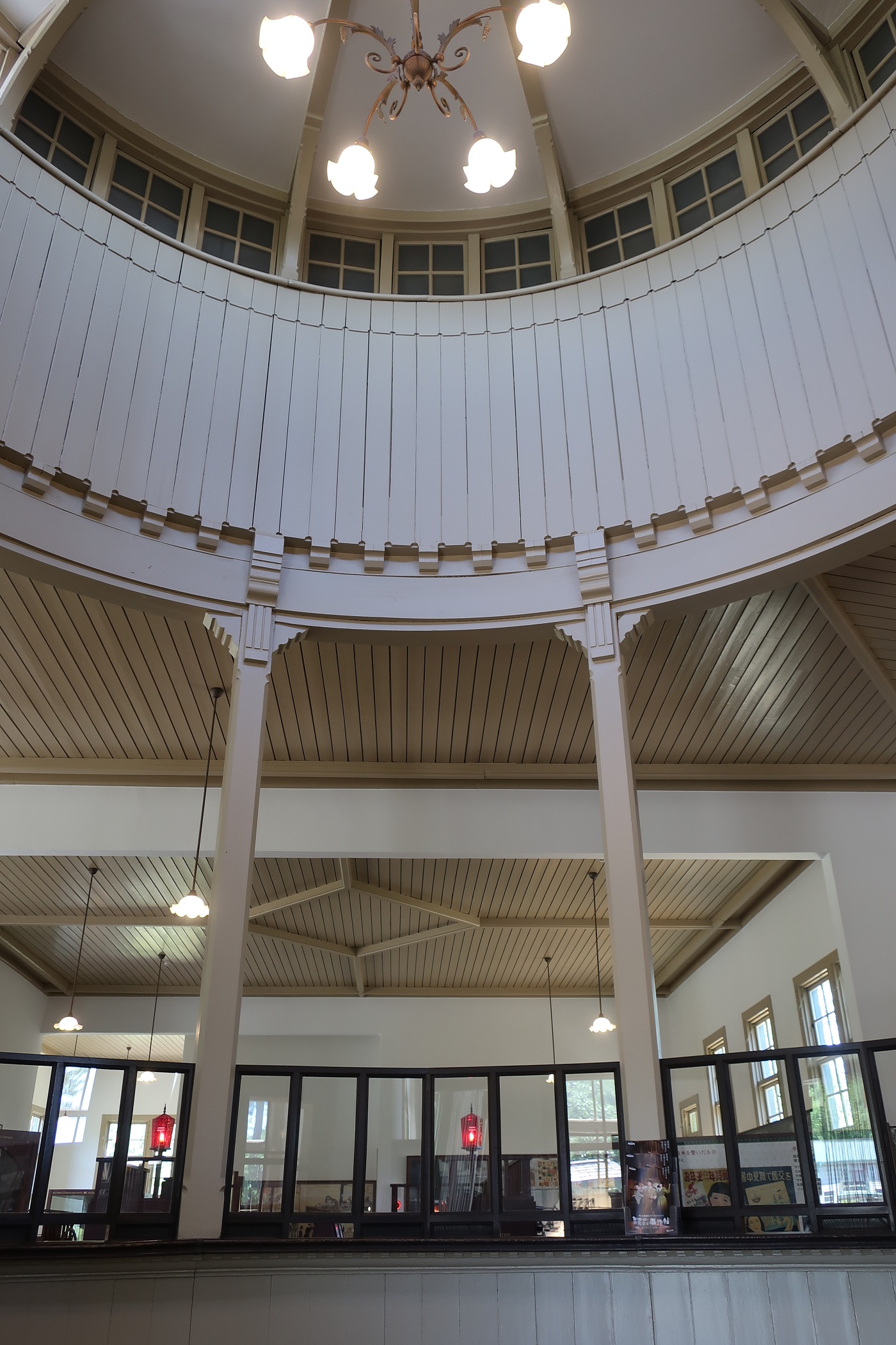 2024.6.10 (35) うじやまだゆうびんきょく - こうしゅうしつ 1400-2100