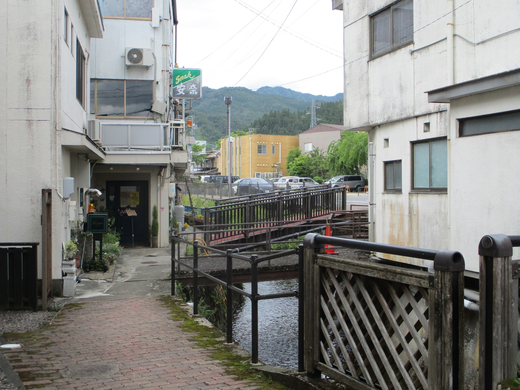 2025.5.27 (171) みのしろとり - えきまえばしきたいり 1800-1350