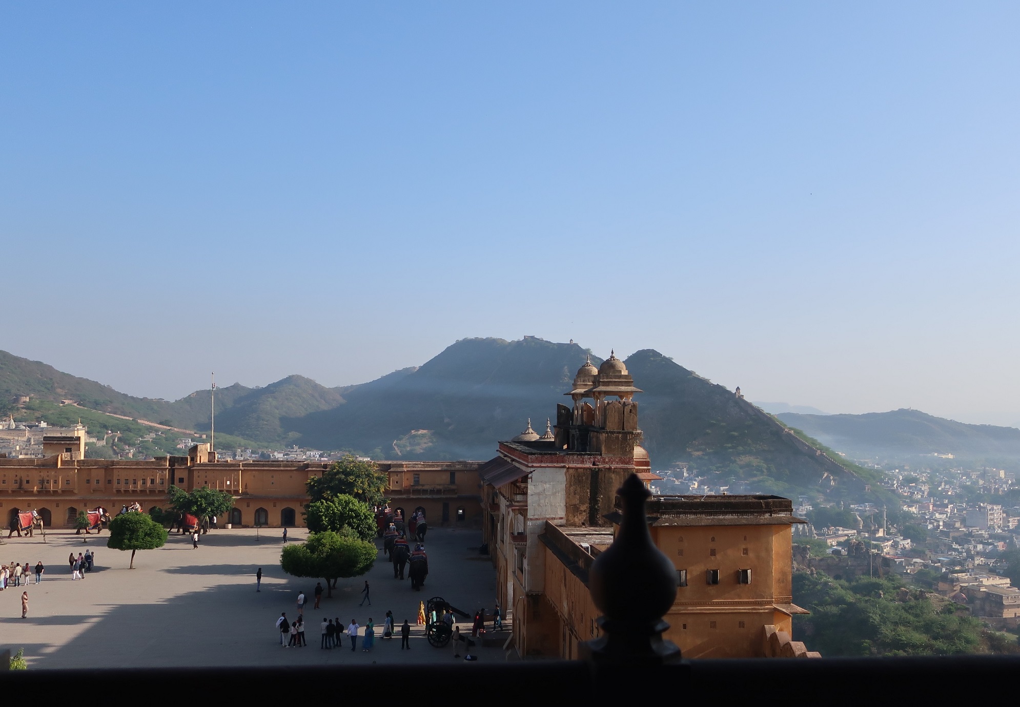 2025.11 (142) あんべーるのしろとむかいのやま 1990-1380