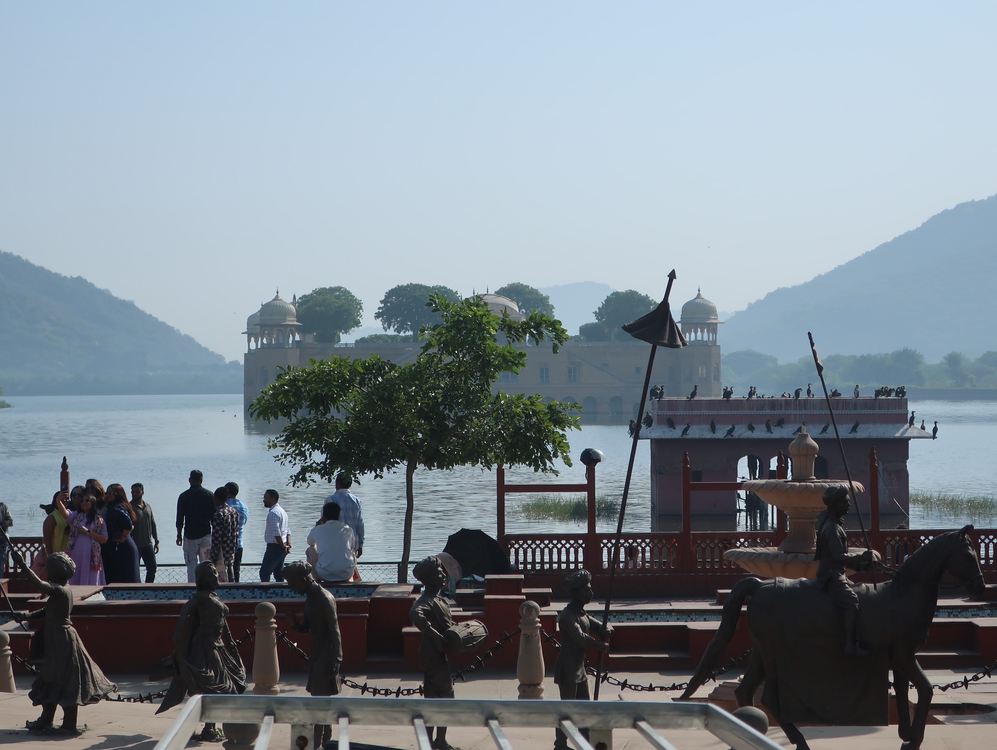 2025.11 (164) じゃいぷーる - みずうみのしろ 1980-1490