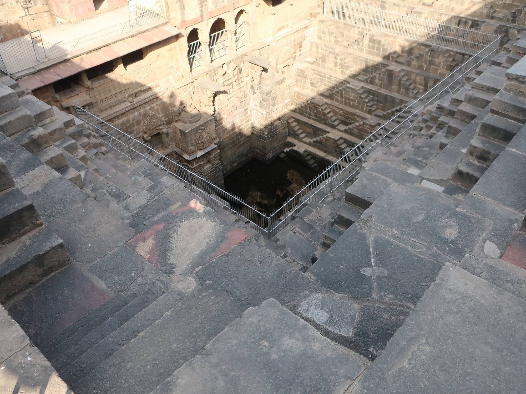 2025.11 (207) あばねりのかいだんいど - ふかいぶぶん 2000-1500