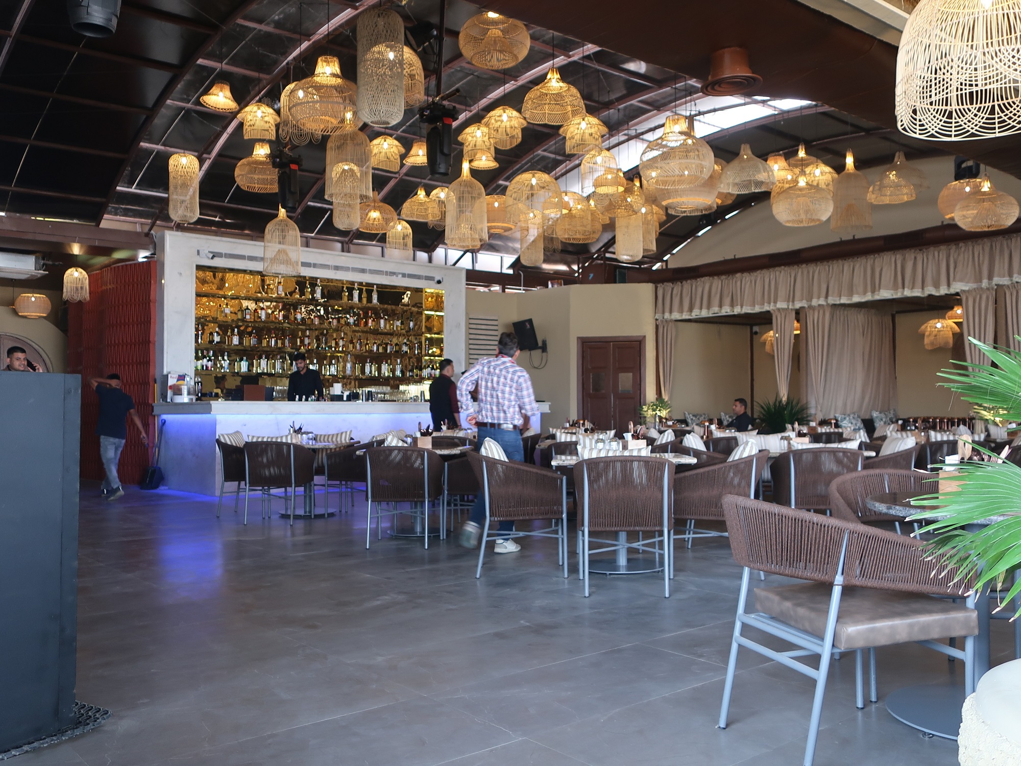 2025.11 (1039) あーぐらー - そるとかふぇ 2000-1500