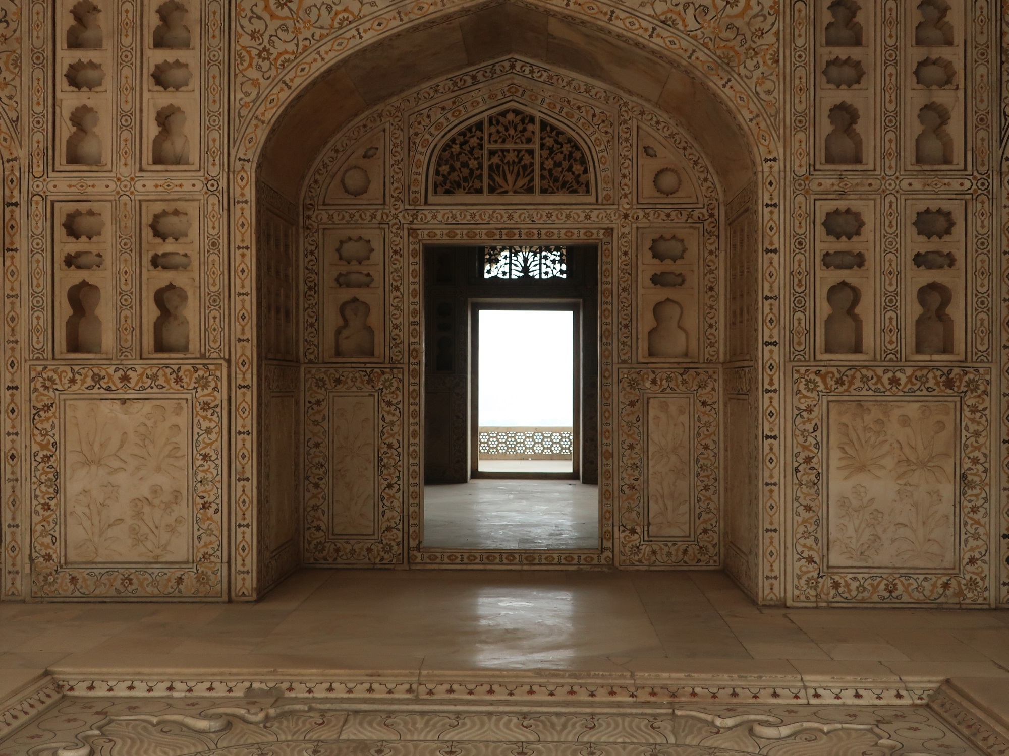 2025.11 (1050) あーぐらーのしろ - おくのおくのいん 2000-1500