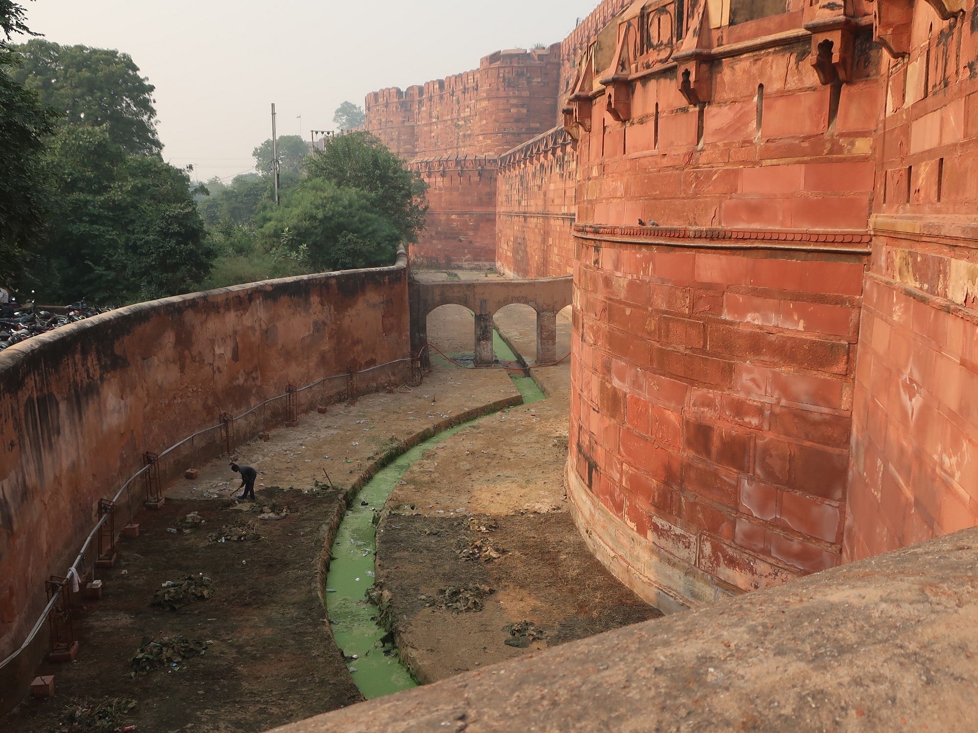 2025.11 (1058) あーぐらーのしろ - ほり 2000-1500