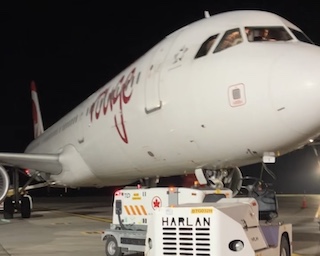 到着した飛行機