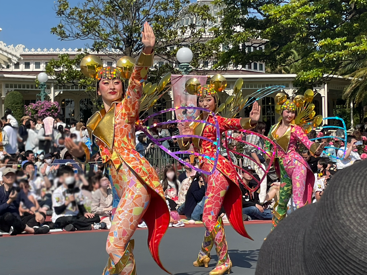 40周年パレード かえってきたダンサーさん - 癒しの国の世界へようこそ
