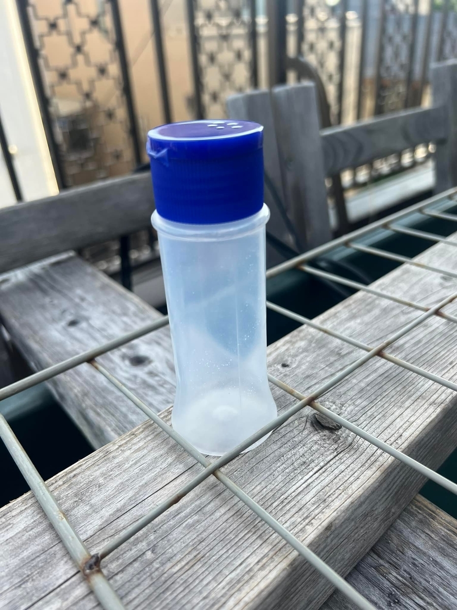 メダカのエサ入れにお勧めの容器をご紹介 堀切めだか