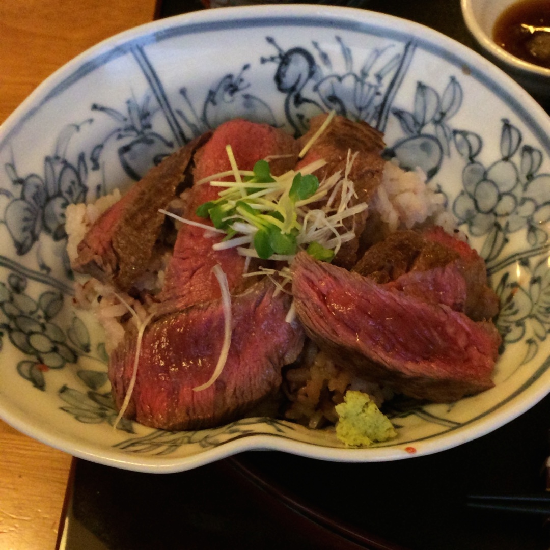 ステーキ丼@いろり家