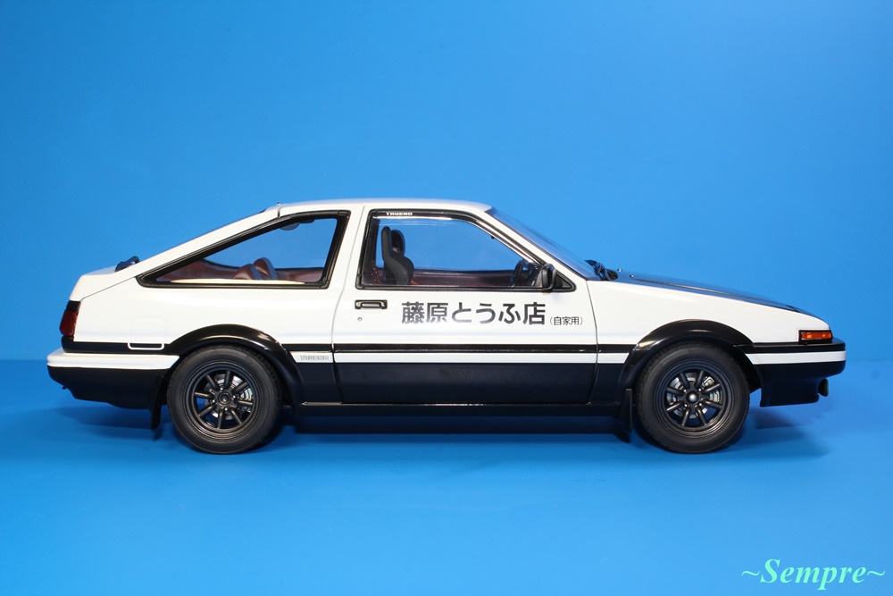 オートアート 頭文字D トヨタ スプリンター トレノ(AE86) 