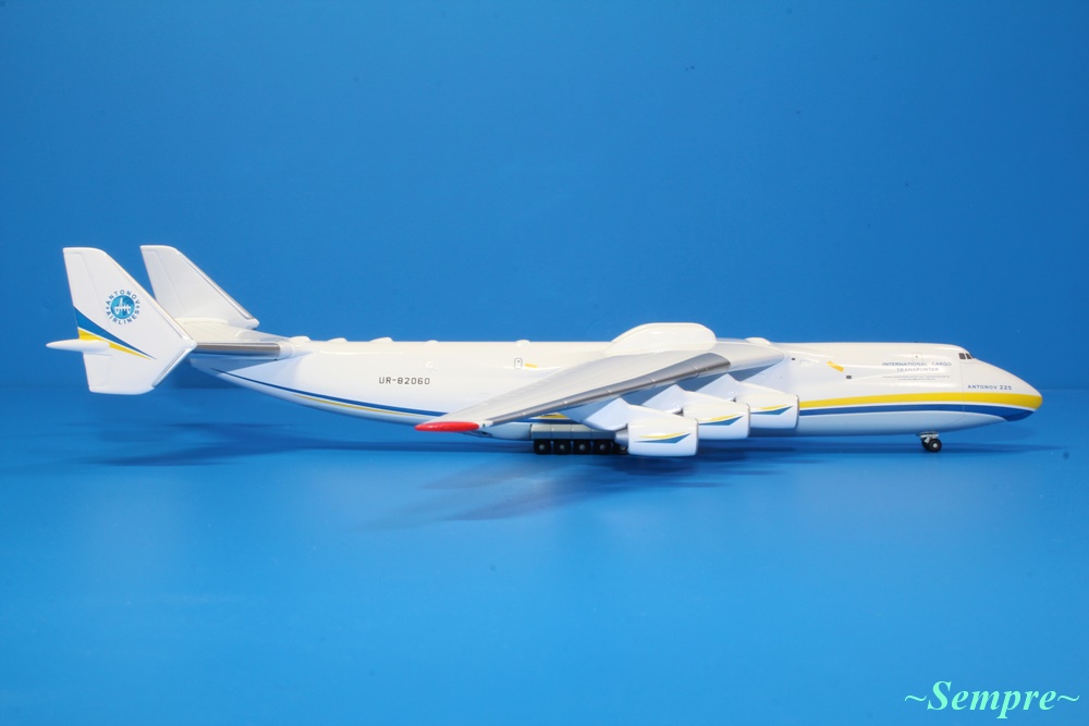 希少品 金属製1/400 アントノフ An-225 ムリーヤ ウクライナ塗装