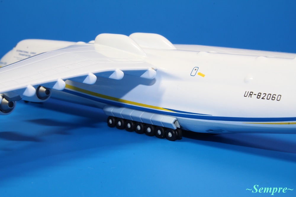 ヘルパウィングス アントノフ航空 An-225 ムリーヤ UR-82060 1/400