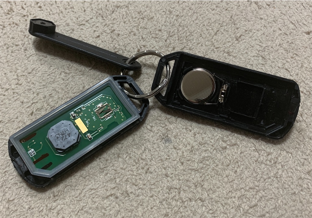 Pcxスマートキーの電池交換 早めにしておかないと 戦え 通勤ライダー Ex
