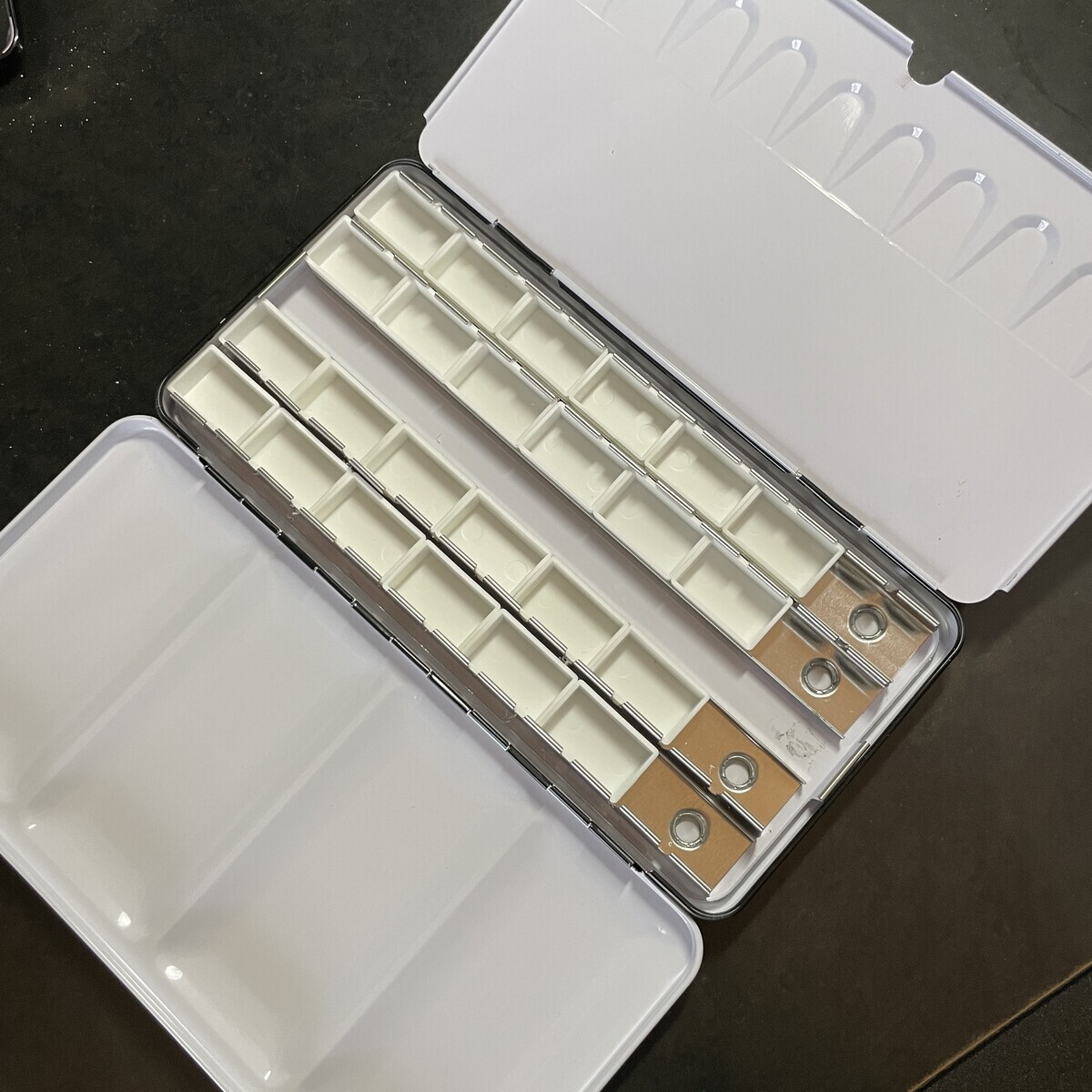 画材お買い物：Meeden 水彩絵の具 空フルパン24色 パレット - 桃蝶画房