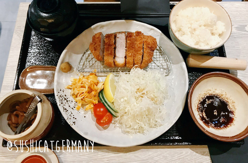 ドイツ 高級とんかつ屋で意味不明なドイツ人旦那 笑うしかない ジャパどいちゅ