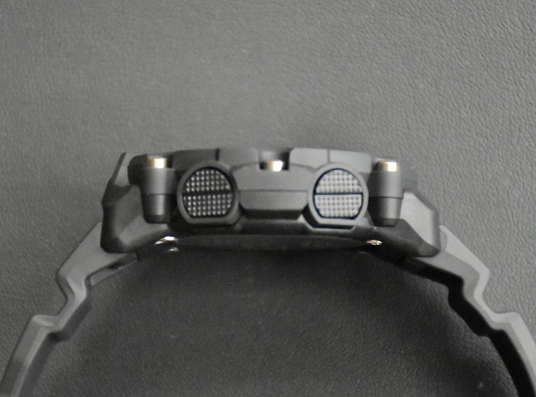 レビュー 144回 カシオ G-SHOCK GA-2200BB-1AJF 頑張れ国産時計
