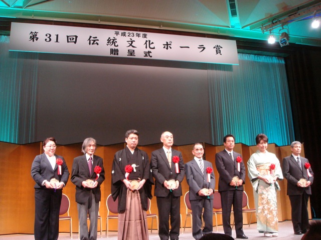 f:id:japojp:20111023225723j:image:w370