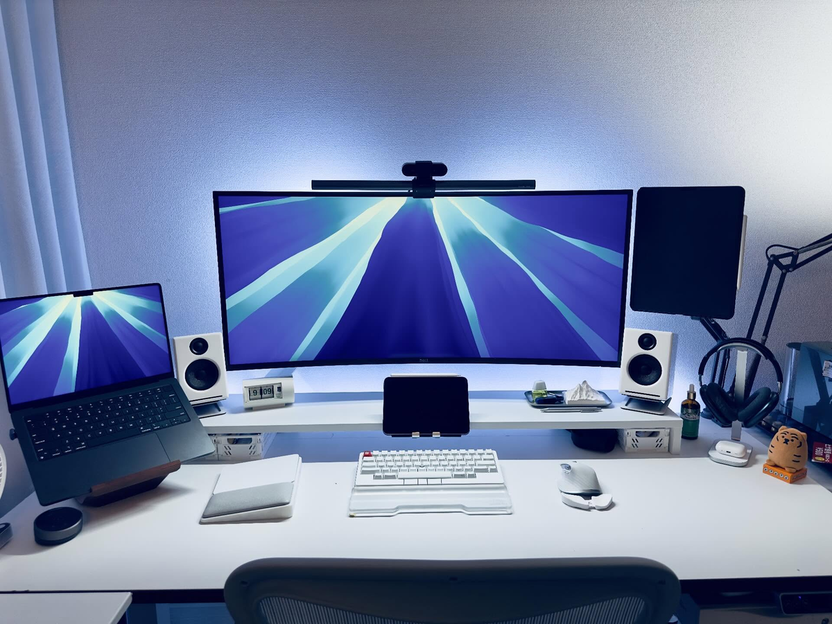 「ワイドモニターを使おう」という環境（jason）