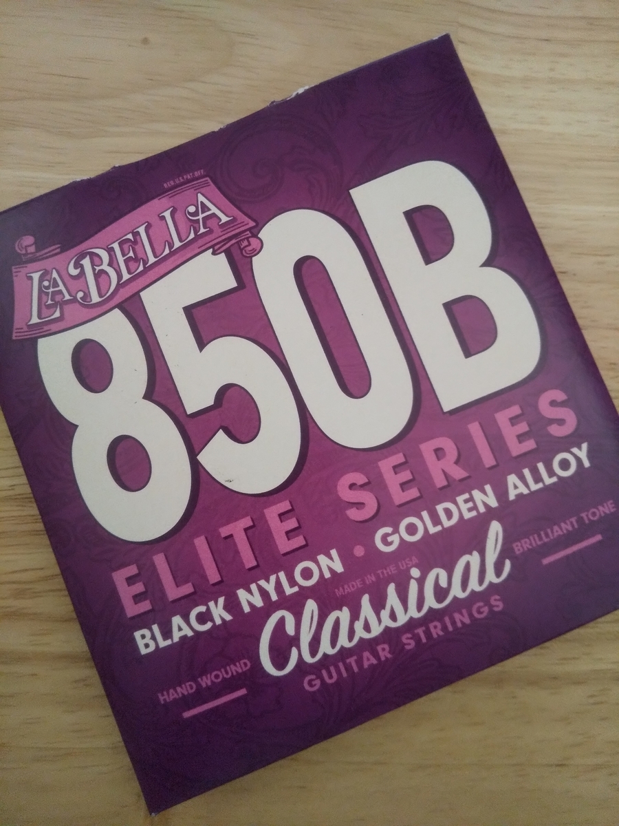 La Bella ( ラベラ ) / 850B Elite - Black Nylon, Golden Alloy