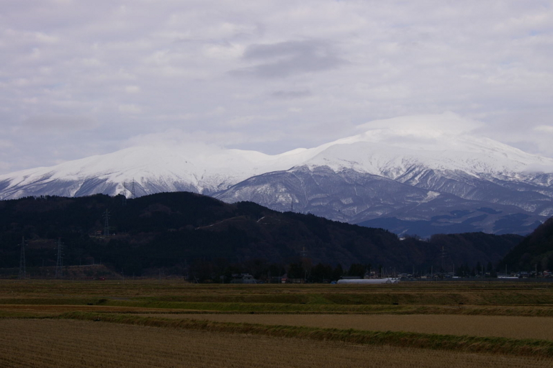 I山形県庄内八幡町からの鳥海山眺め