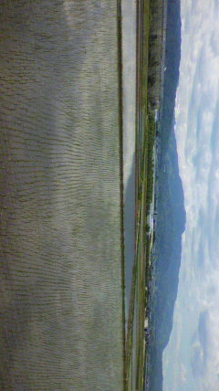 2010053013230000_org 伊勢そばの駐車場からの月山、葉山眺め