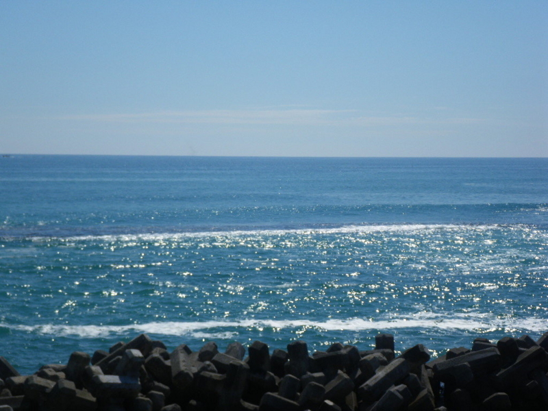 Imgp1186080915 北海道虎杖浜アヨロ温泉旅館の前の海