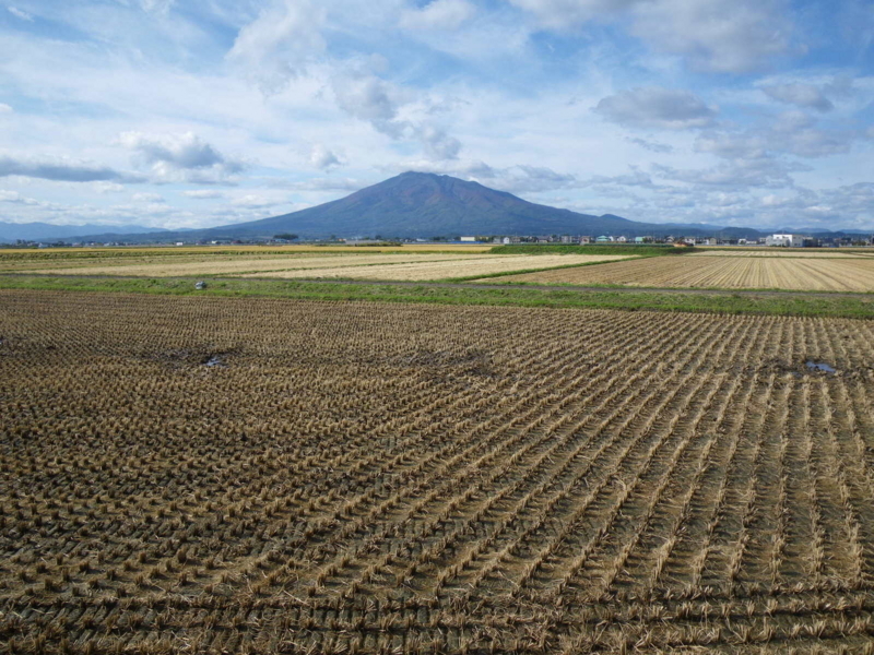 秋の岩木山