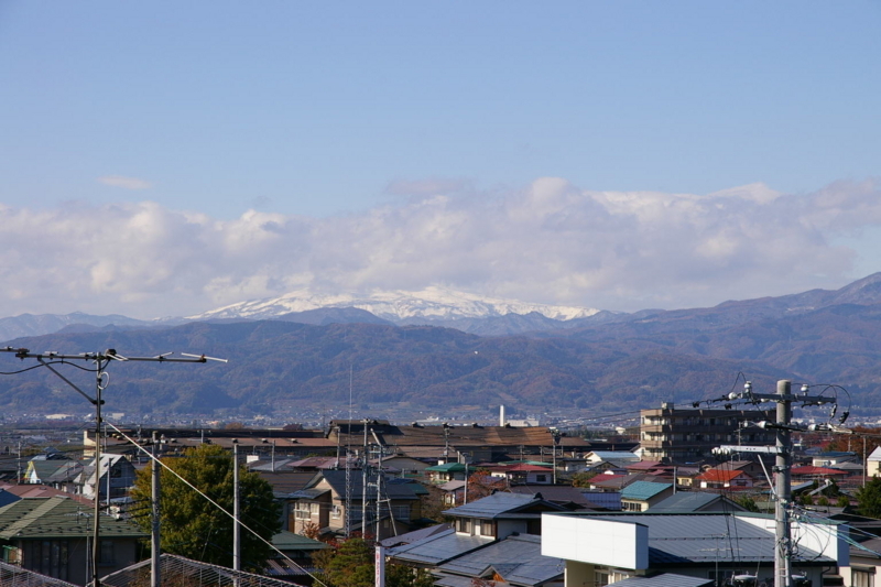 雪景色の月山です