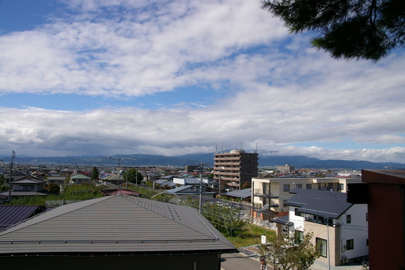 大日尊より月山、葉山眺め