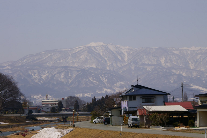 白水川から眺める葉山