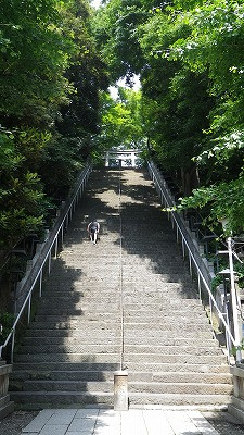 愛宕神社への「出世の階段」