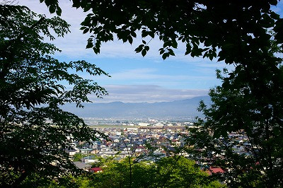 村山の葉山の眺めもあっぱれです。