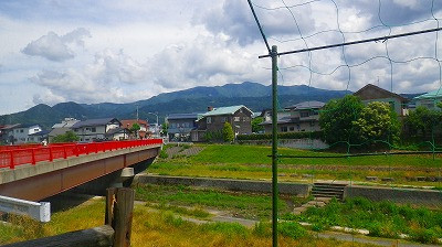 山形市白山の喫茶店からの蔵王眺め、白山川