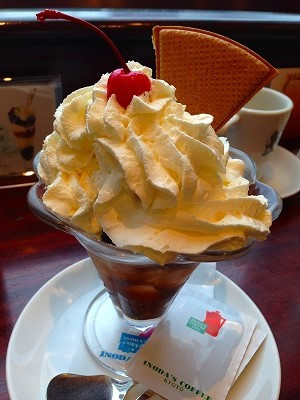 Img_22441005 東京大丸のイノダコーヒーで食べたチョコパフェ