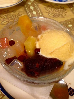 0040105 クリームあんみつ