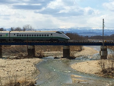 山形新幹線つばさ