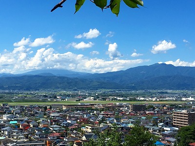 月山、葉山です