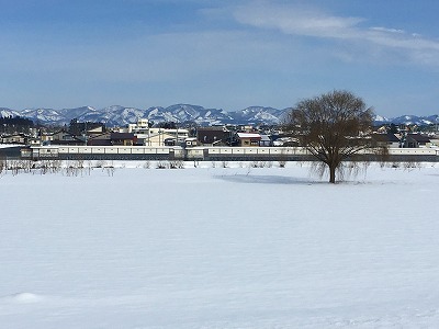 大石田最上川湖畔