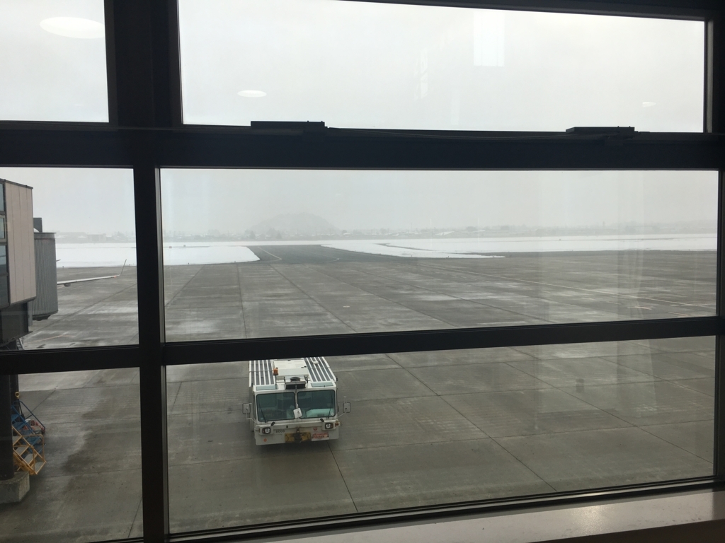 f:id:jdy00247:20180214103017j:plain 山形空港