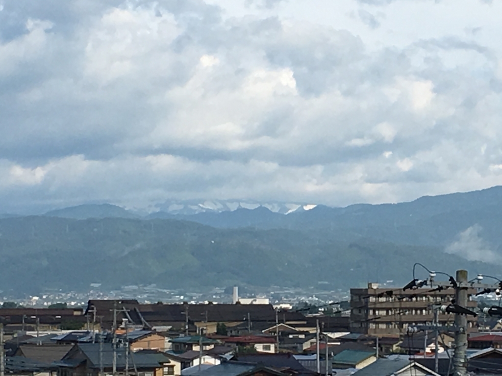 夏の月山