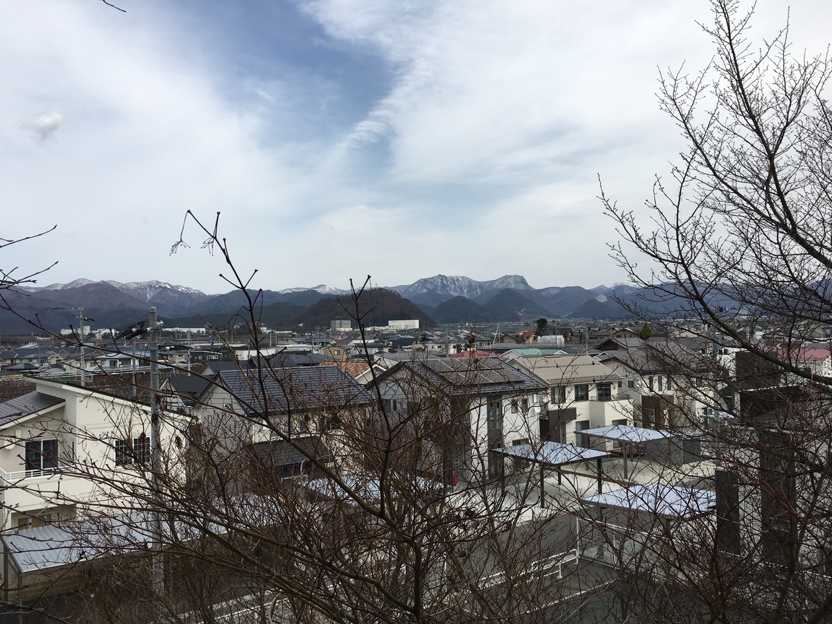 f:id:jdy00247:20200313122004j:plain 奥羽山脈も春の眺め