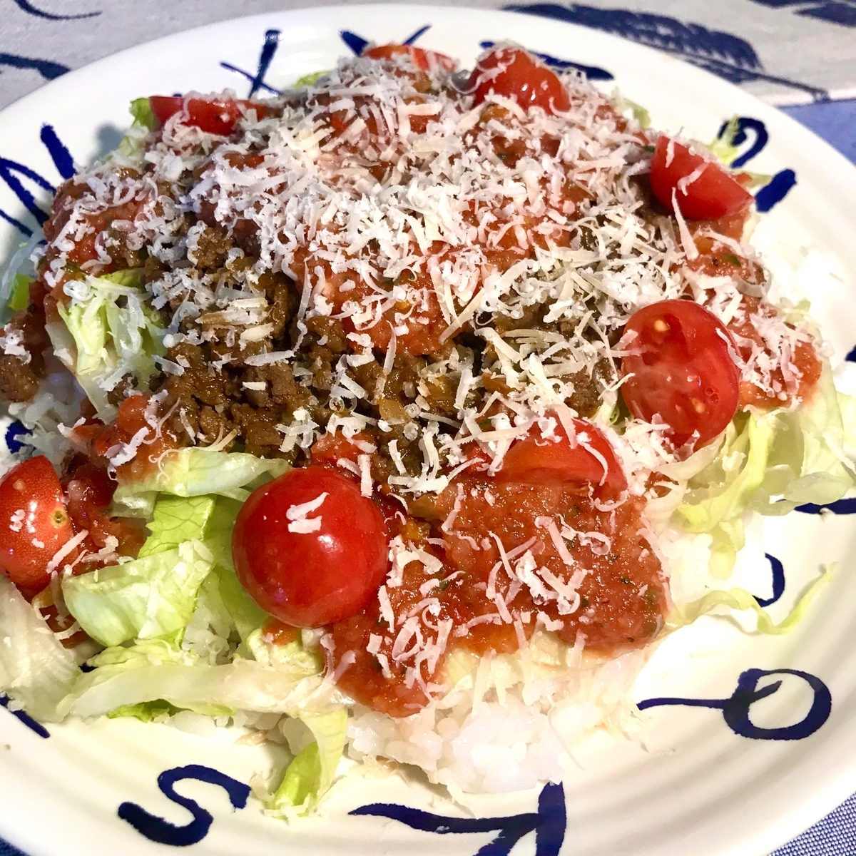 妻が作ってくれた☆タコライス「何料理か知ってる～？」 - 単身赴任の