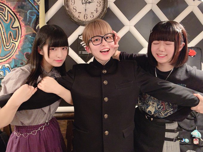 アイドルとシューゲイザー - Life SUCKS but It's FUN