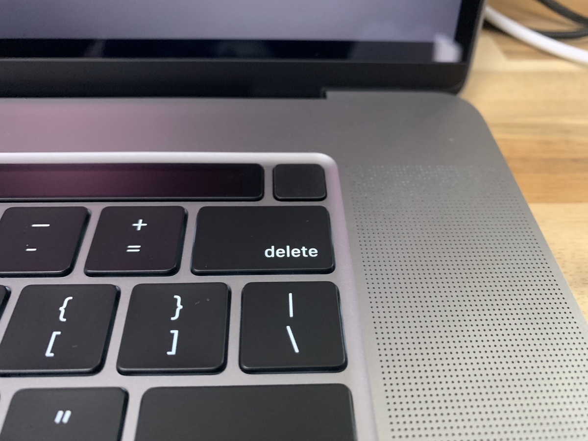 f:id:jigen098:20191211210506j:plain キーボード右側