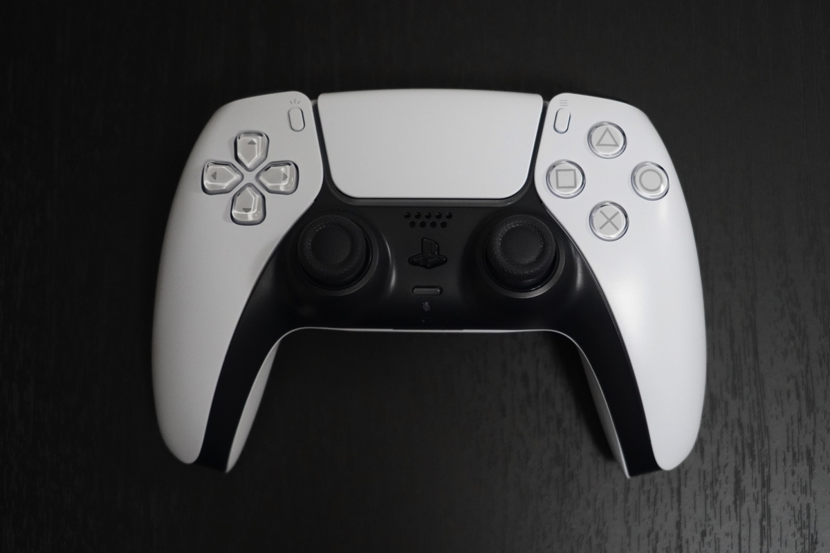 落ち着いた部屋に合わせやすい新色のPS5コントローラーが発売 - エスの 