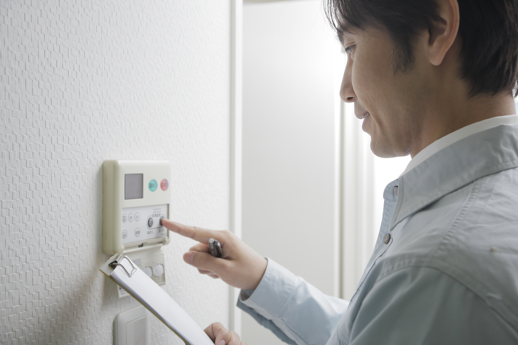 給湯器が壊れた時には 悪徳業者にご注意 給湯器の工事や業者にまつわる事例 給湯器交換