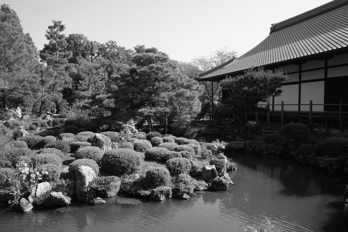 方丈(本堂)は妙心寺塔頭海福院から移築された