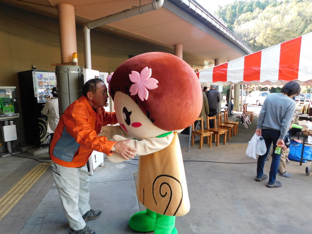f:id:jirodaisukiojisan:20181121210534j:plain f:id:jirodaisukiojisan:20181121210534j:plain