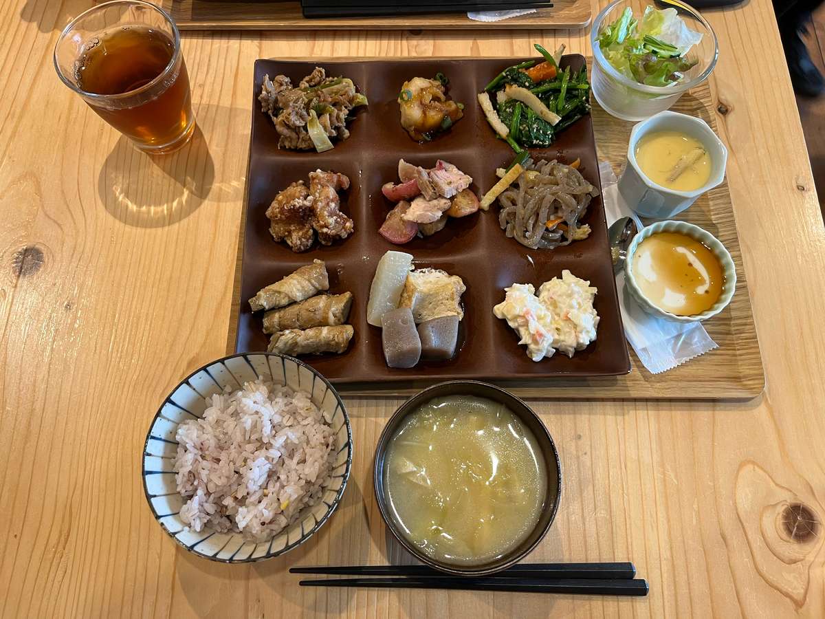 ティア 風 と 虹 の 店
