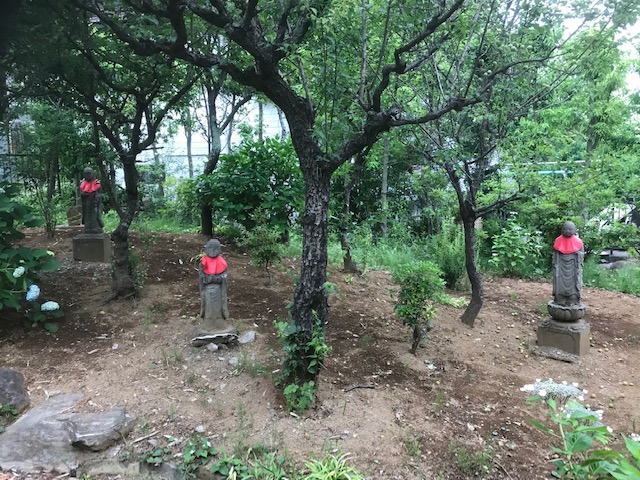 地蔵の里の地蔵たち