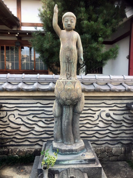 海徳寺 釈迦生誕像